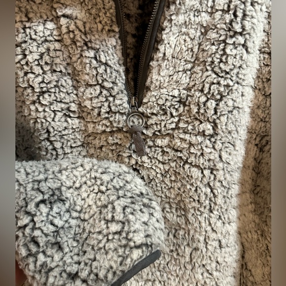 Thread & Supply Sherpa quarter zip sweater - Picture 3 of 5
